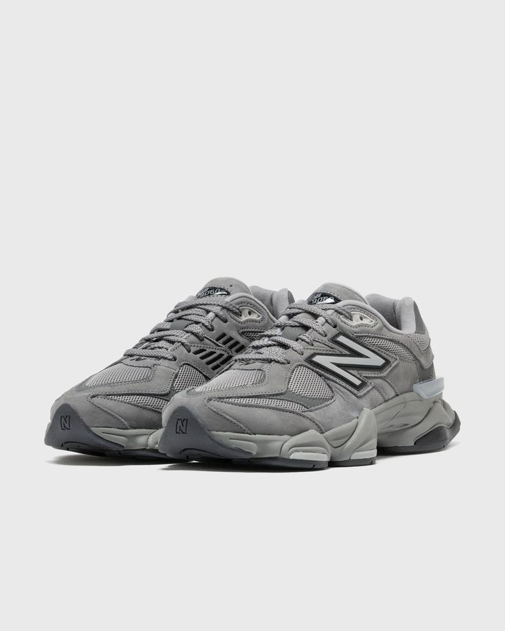 New Balance 9060 + Jogger Premium de REGALO
