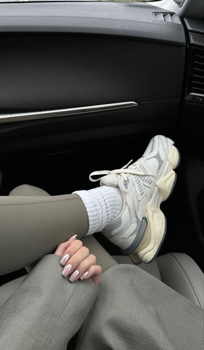 New Balance 9060 + Jogger Premium de REGALO